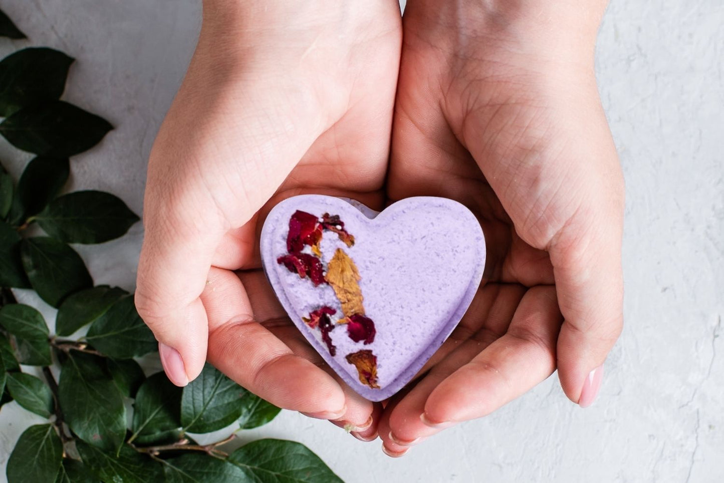 Bath Bombs - Lavender - a Set of 5 Heart Shaped Gift box - Mother's Day best gift-0